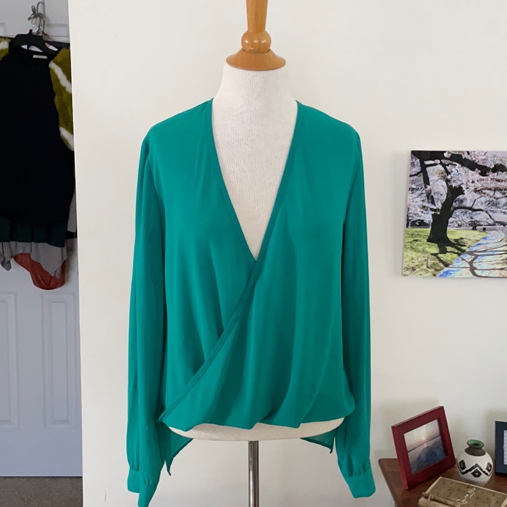 WAYF ( Wear Are You From ) green blouse size medium